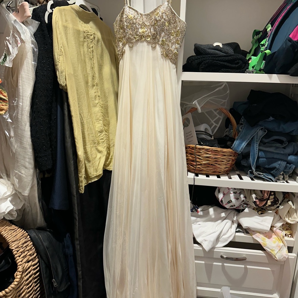 Sherri Hill prom dress - Picture 6 of 10